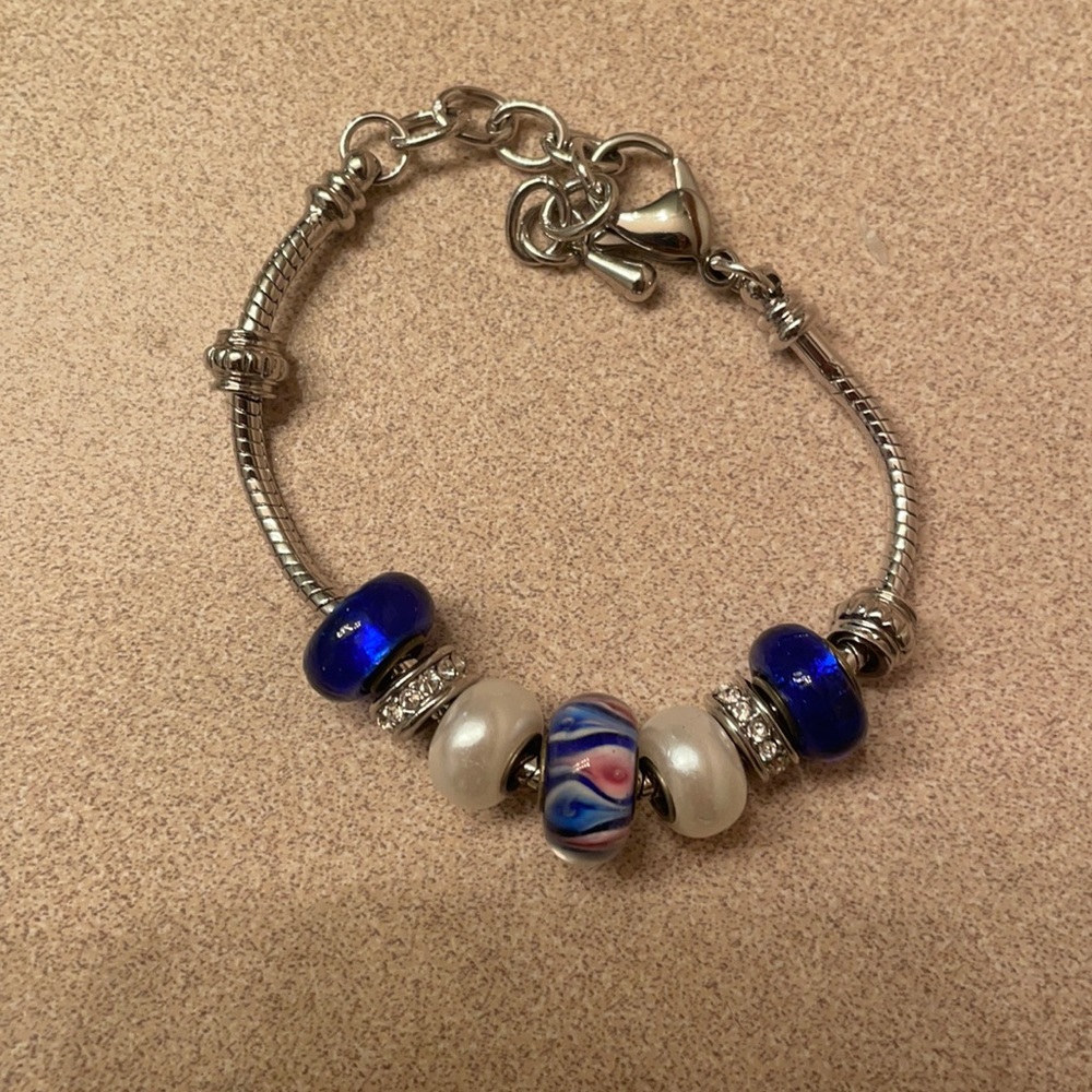 Bead bracelet